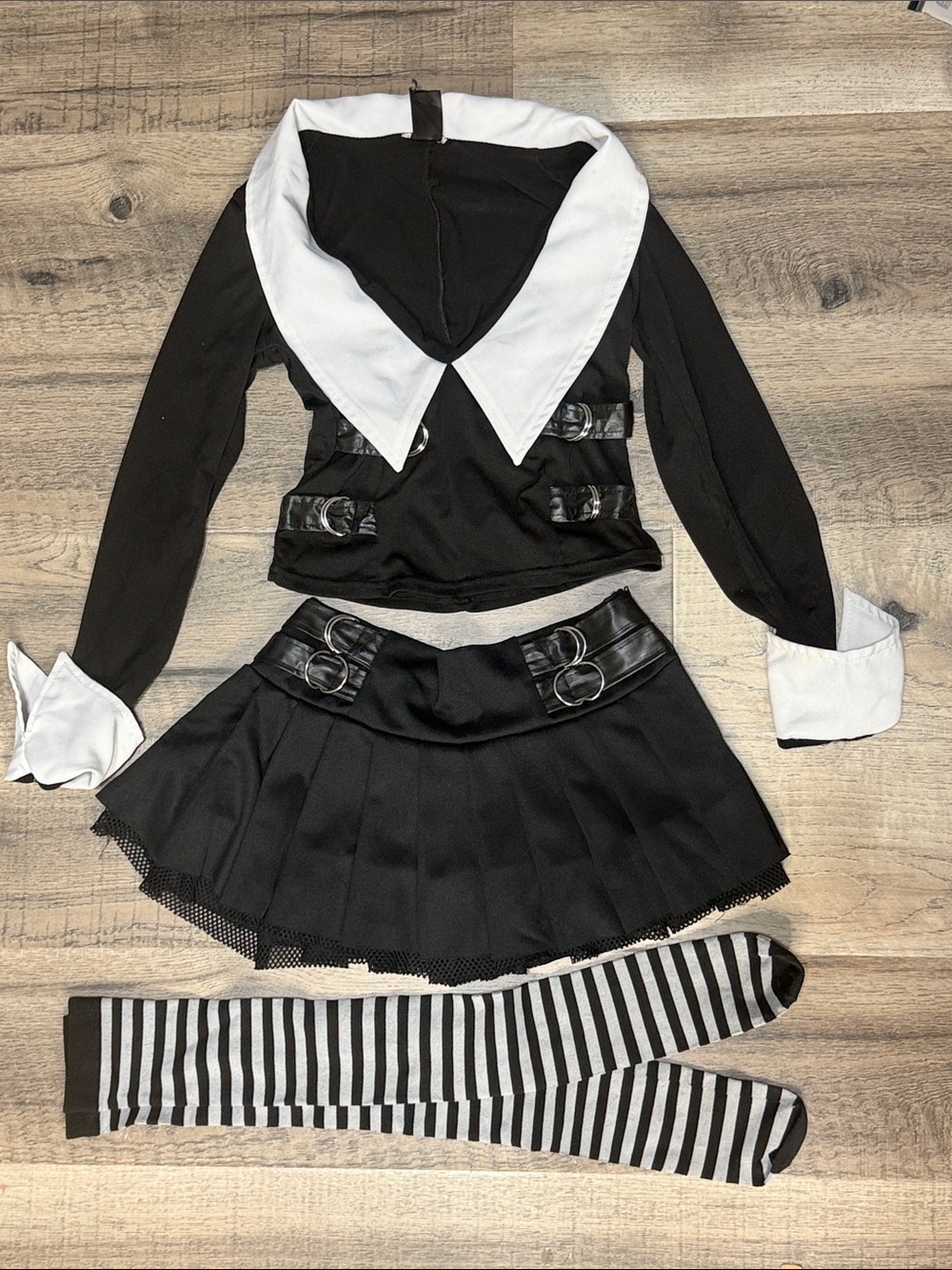 Wednesday Addams Family Black & White Gothic Schoolgirl Halloween Costume S